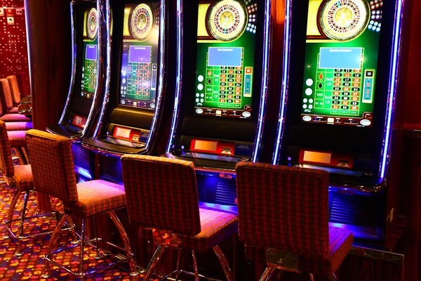 juliet 4d platform interface showing slots, live dealer, and sportsbook sections